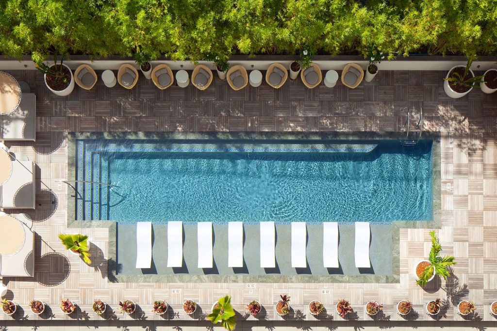 pool_overhead_amenities